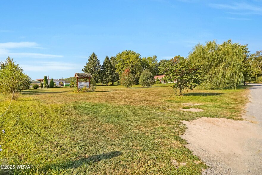 More Photos Of 8265 State Route 405, Milton Freestanding For Sale