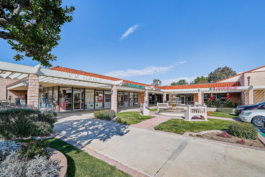 More Photos Of 409-427 E Avenida De Los Arboles, Thousand Oaks Storefront For Sale