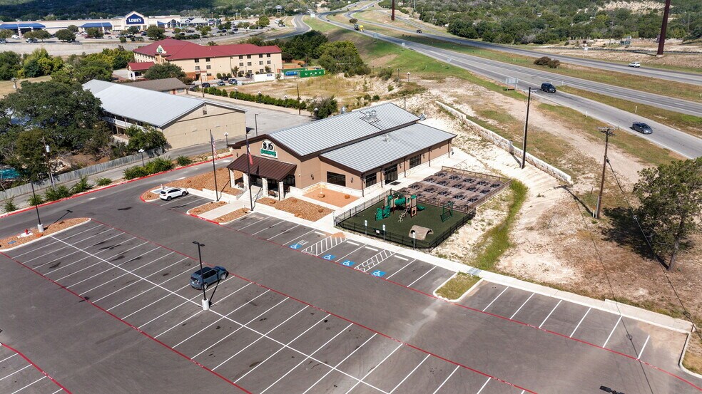 More Photos Of 2132 Sidney Baker St, Kerrville Land For Sale