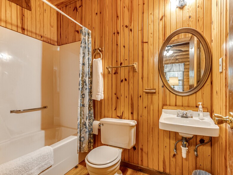 More Photos Of 20843 W Cookson Bend Rd, Cookson Hotel For Sale