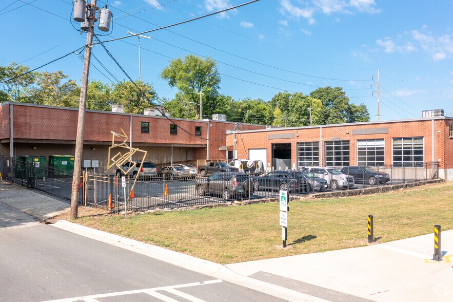 More Photos Of 781 Wheeler St, Atlanta Research And Development For Lease