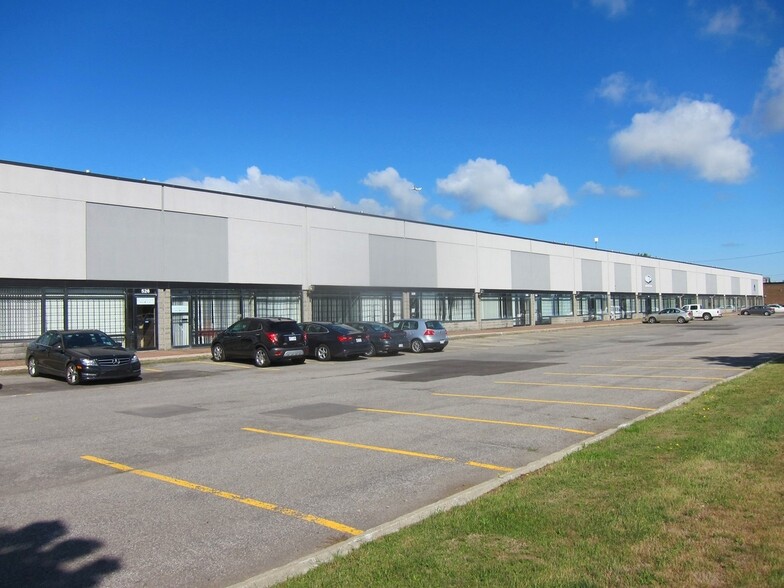 Primary Photo Of 480-518 Av Lépine, Dorval Warehouse For Lease