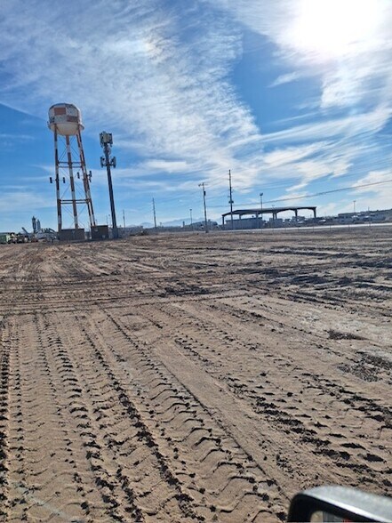 More Photos Of 3100 24th st, Yuma Land For Lease