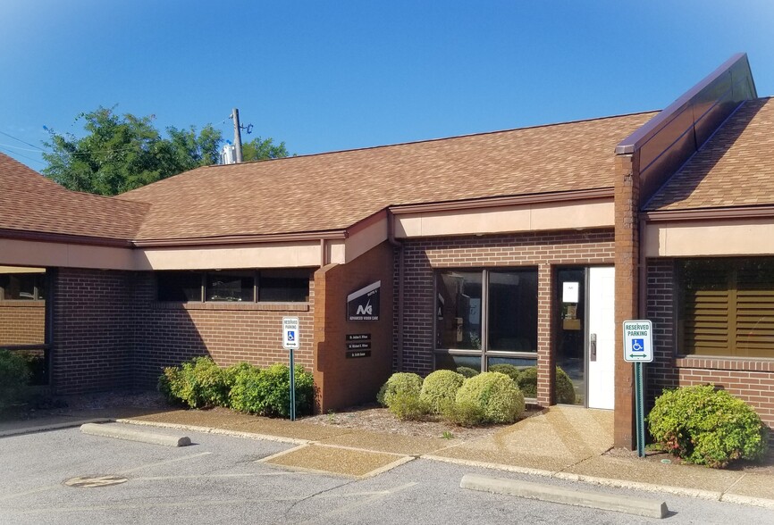 Primary Photo Of 3540 N Belt W, Belleville Medical For Sale