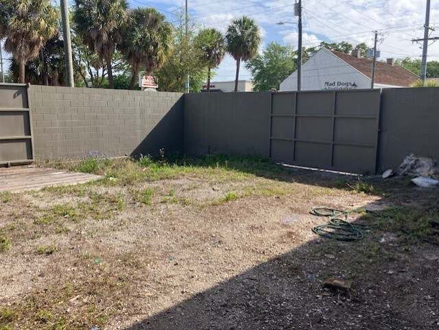 More Photos Of 5001 S Macdill Ave, Tampa Flex For Sale