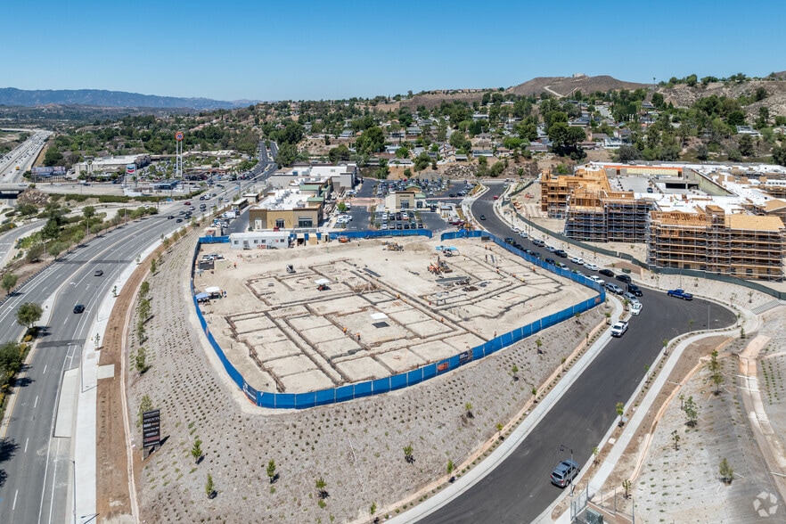 More Photos Of NEC Sand Cyn Rd & Soledad Cyn Rd, Santa Clarita Storefront For Lease