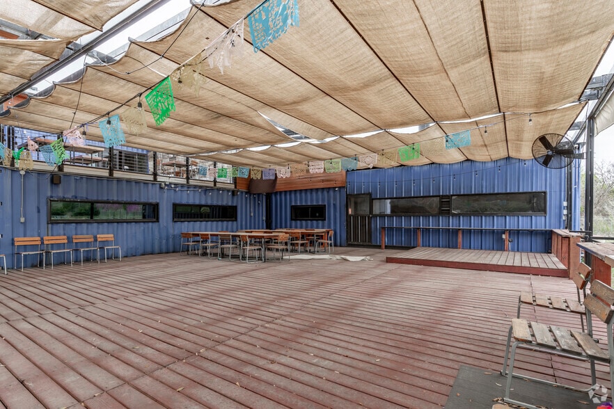 More Photos Of 18745 Redland Rd, San Antonio Restaurant For Sale