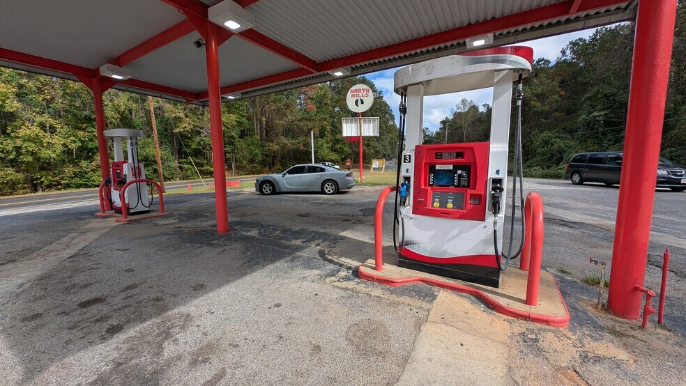 More Photos Of 5609 N Hills St, Meridian Service Station For Sale