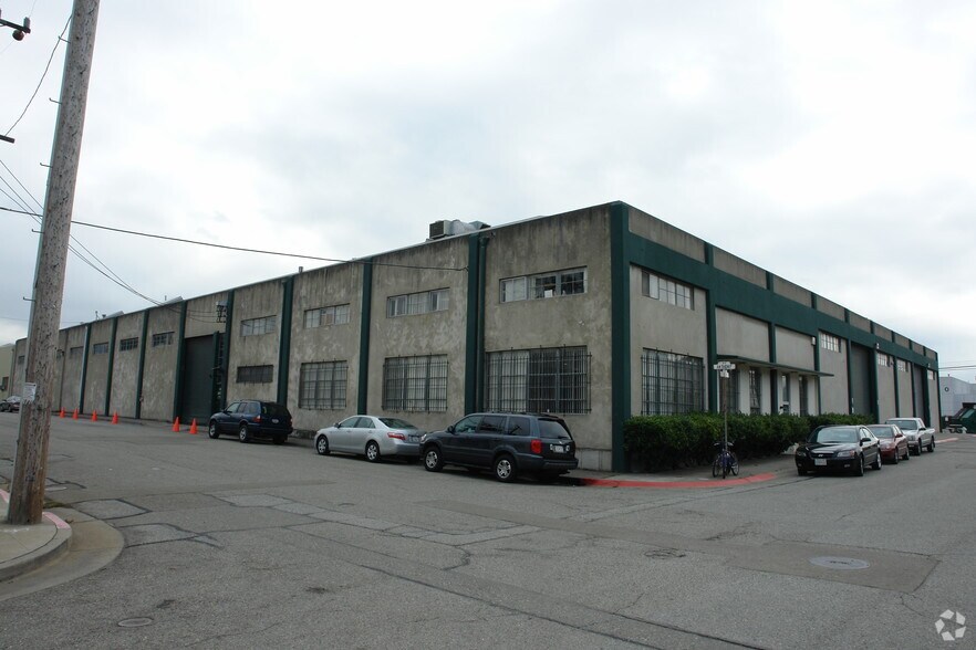 More Photos Of 822 Anthony St, Berkeley Flex For Lease