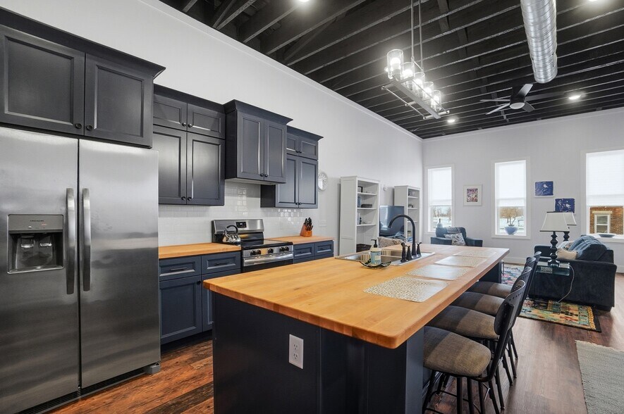 More Photos Of 110 W Main St, Deshler General Retail For Sale