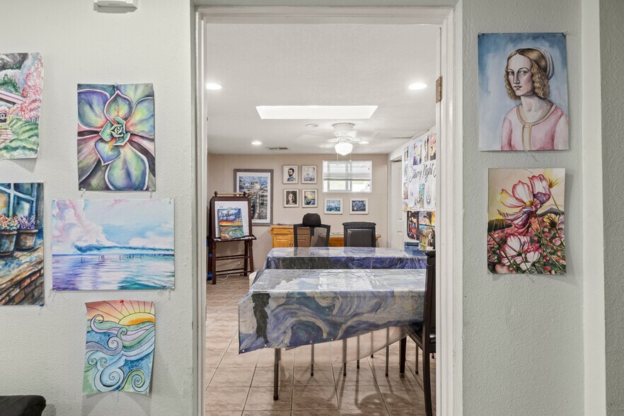 More Photos Of 906 E Commonwealth Ave, Fullerton Storefront For Sale