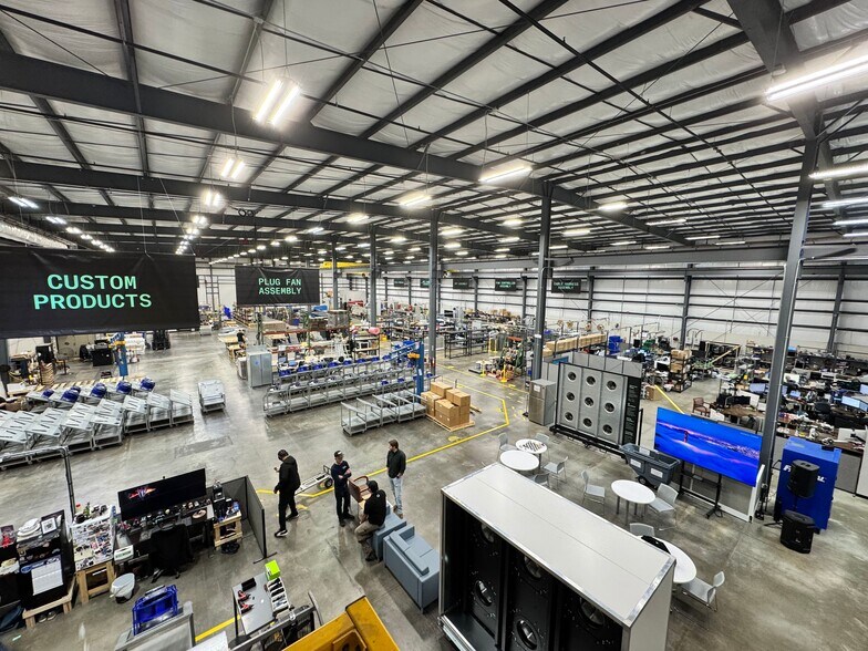 More Photos Of 4010 Deerpark Blvd, Elkton Manufacturing For Sale