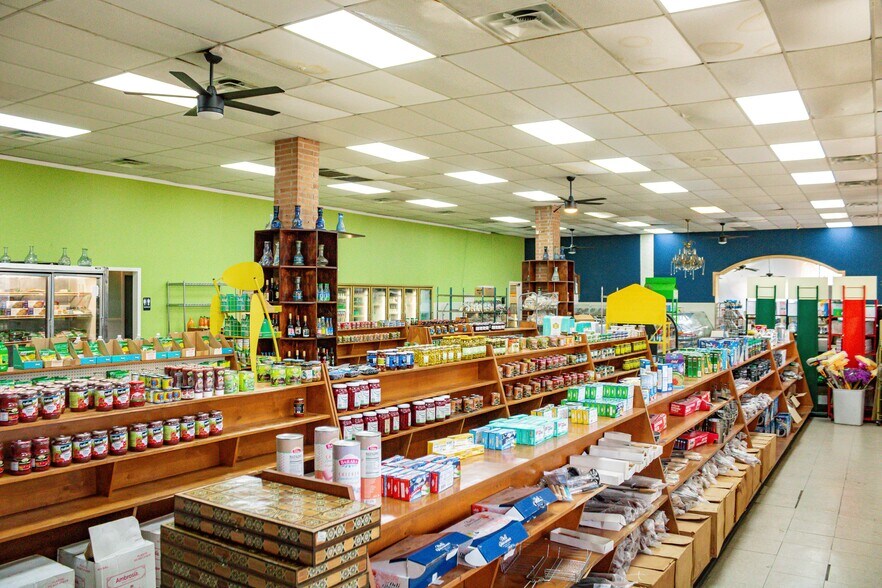 More Photos Of 7333 Hillcroft Ave, Houston General Retail For Sale