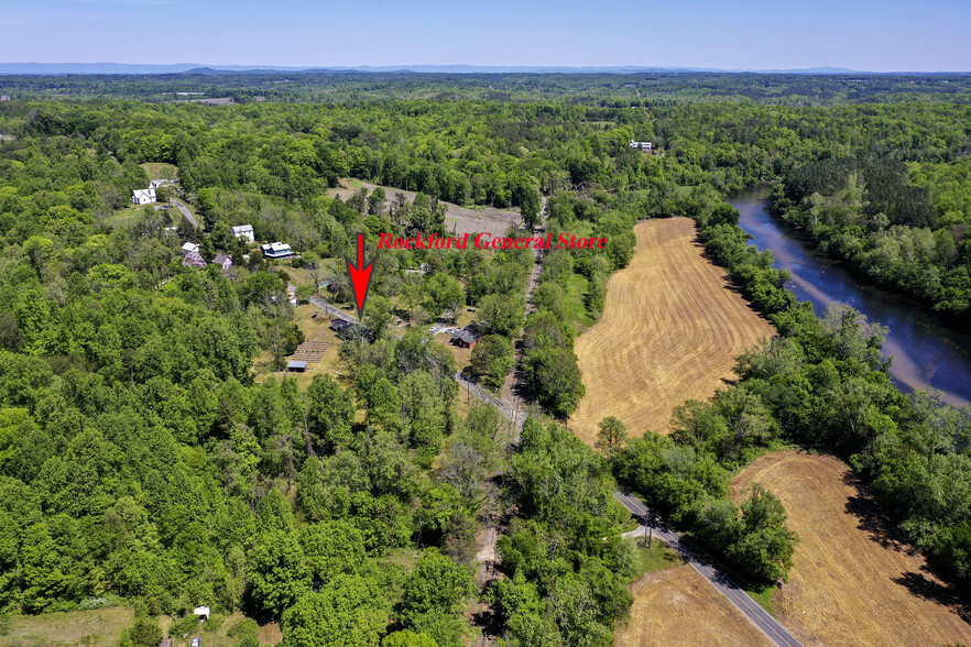 More Photos Of 5174 Rockford Rd, Dobson Freestanding For Sale