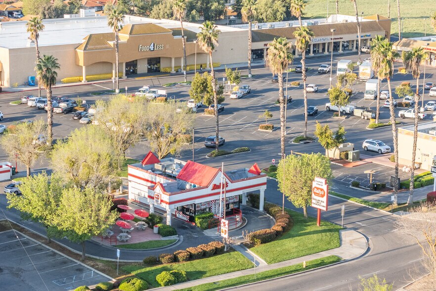 More Photos Of 2310 W Cleveland Ave, Madera Fast Food For Sale
