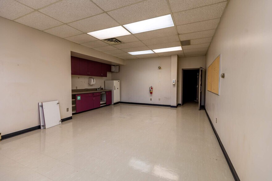 More Photos Of 2 Lisgar St, Sudbury Office For Sale