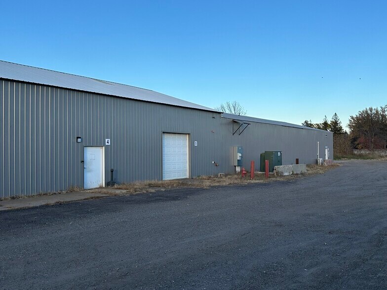 More Photos Of 26615 Fallbrook Ave, Wyoming Warehouse For Lease