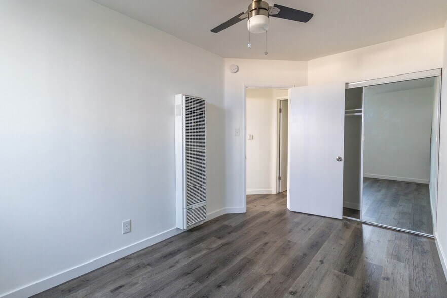 More Photos Of 1425-1429 Jefferson Blvd, Los Angeles Storefront Retail Residential For Sale