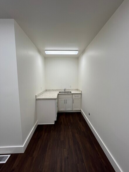 More Photos Of 11360-11370 San Pablo Ave, El Cerrito Medical For Lease