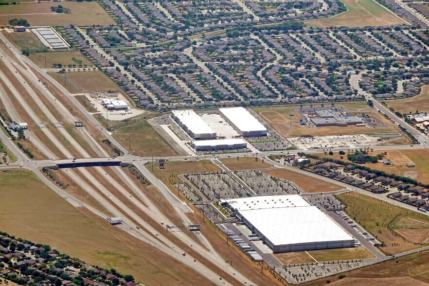 More Photos Of Heatherwilde and SH 45, Pflugerville Unknown For Lease