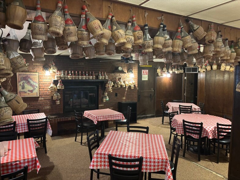 More Photos Of 947 S Tejon St, Colorado Springs Restaurant For Sale