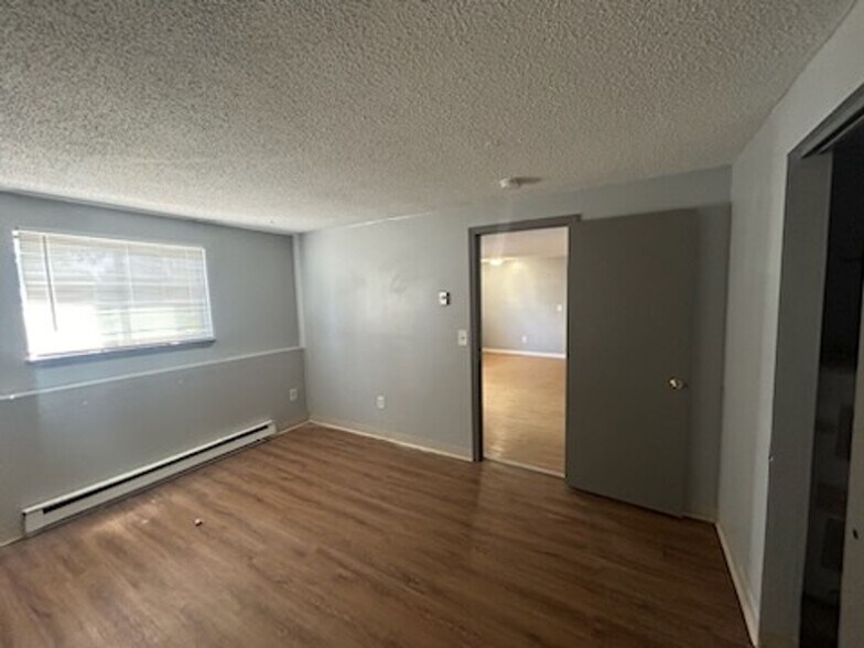 More Photos Of 5724 Glendale Dr, Lockport Apartments For Sale