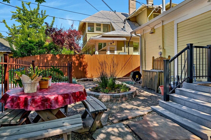 More Photos Of 1517 W Jefferson St, Boise Office For Sale