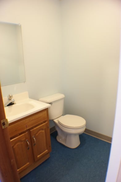 More Photos Of 117-123 Mill St, Orono Office Residential For Sale