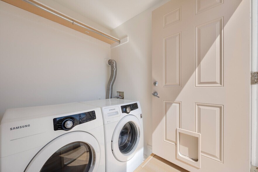 More Photos Of 4325 Stern Ave, Sherman Oaks Apartments For Sale