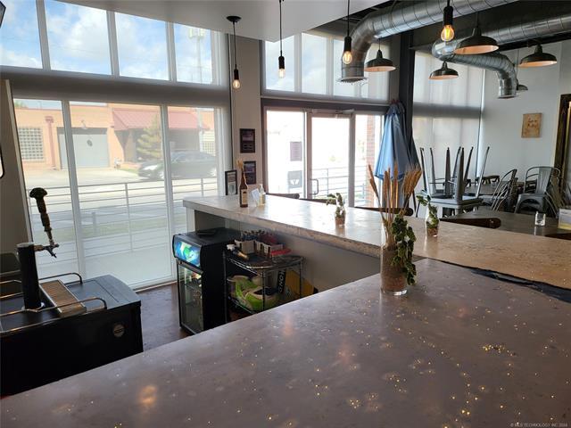 More Photos Of 1147 S Lewis Ave, Tulsa Freestanding For Lease