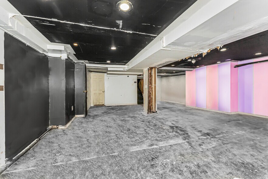 More Photos Of 3910 White Plains Rd, Bronx Storefront Retail Office For Sale