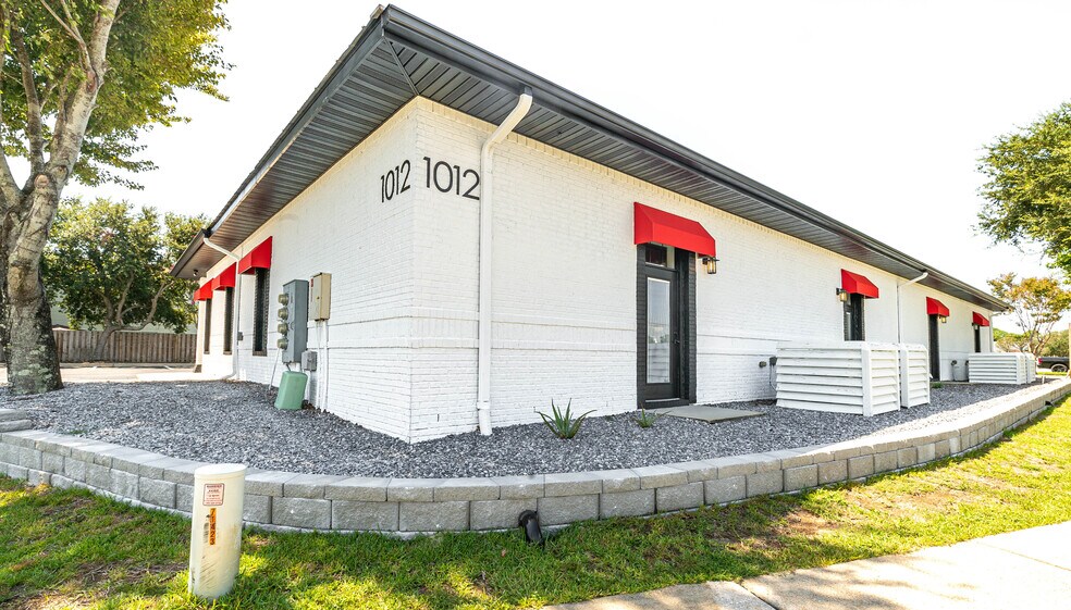 More Photos Of 1012 Airport Rd, Destin Office Residential For Sale