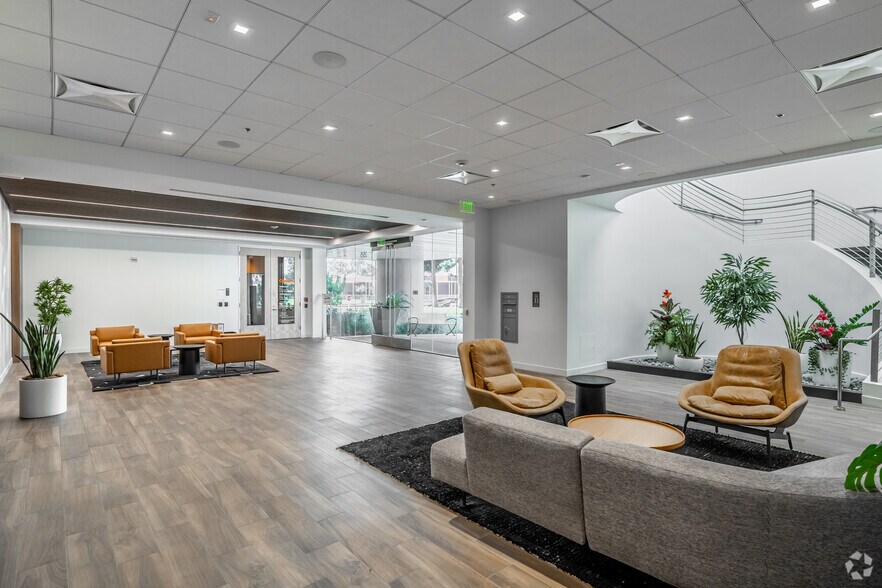 More Photos Of 3515 Harbor Blvd, Costa Mesa Unknown For Lease