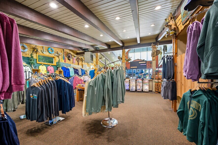 More Photos Of 4084 Main St, Fish Creek Freestanding For Sale