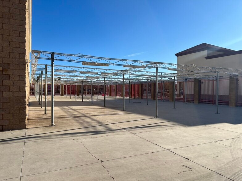 More Photos Of 10405 S Eastern Ave, Henderson Land For Lease