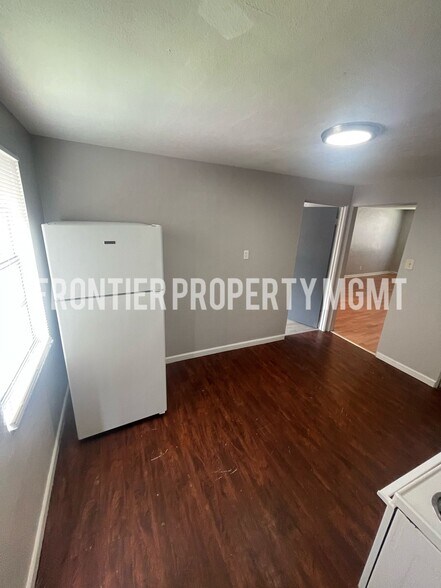 More Photos Of 1001-1031 North and South Rd, University City Apartments For Sale