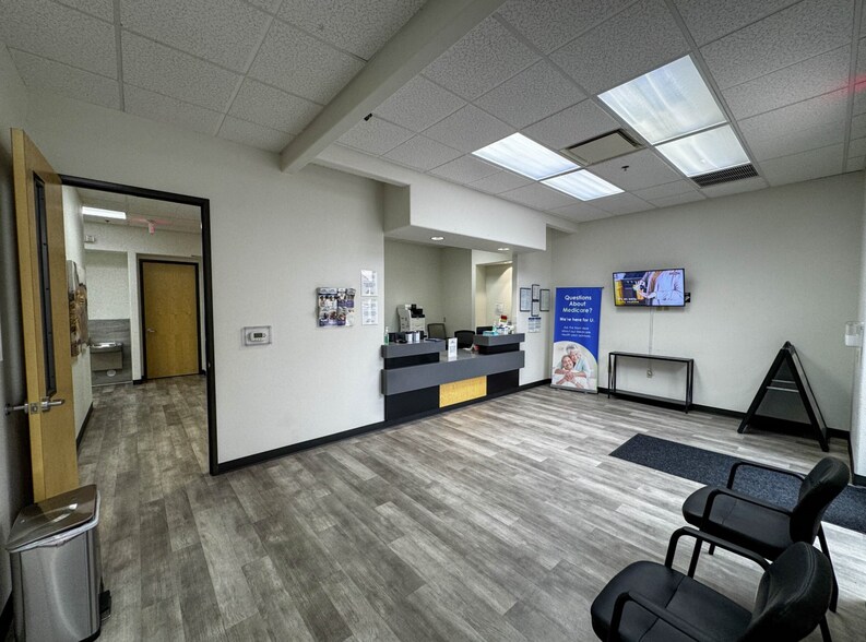 More Photos Of 840 E McKellips Rd, Mesa Medical For Lease