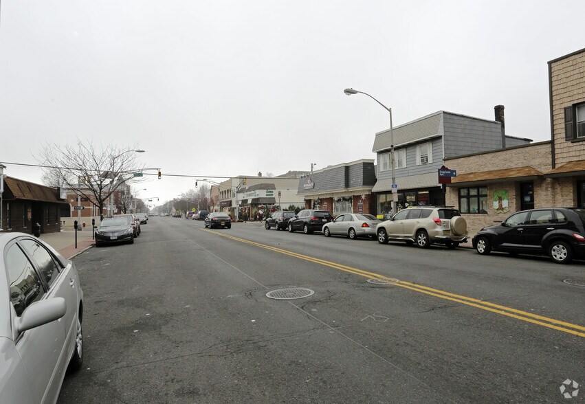More Photos Of 872 Broadway, Bayonne Office For Sale