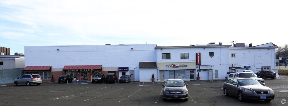 More Photos Of 968-980 High Ridge Rd, Stamford General Retail For Lease