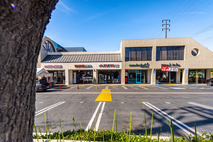 More Photos Of 2101-2107 Sawtelle Blvd, Los Angeles Unknown For Lease