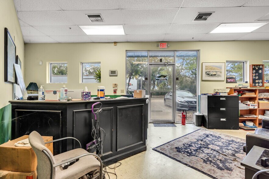 More Photos Of 3709 Interstate Park Rd S, Riviera Beach Light Manufacturing For Sale