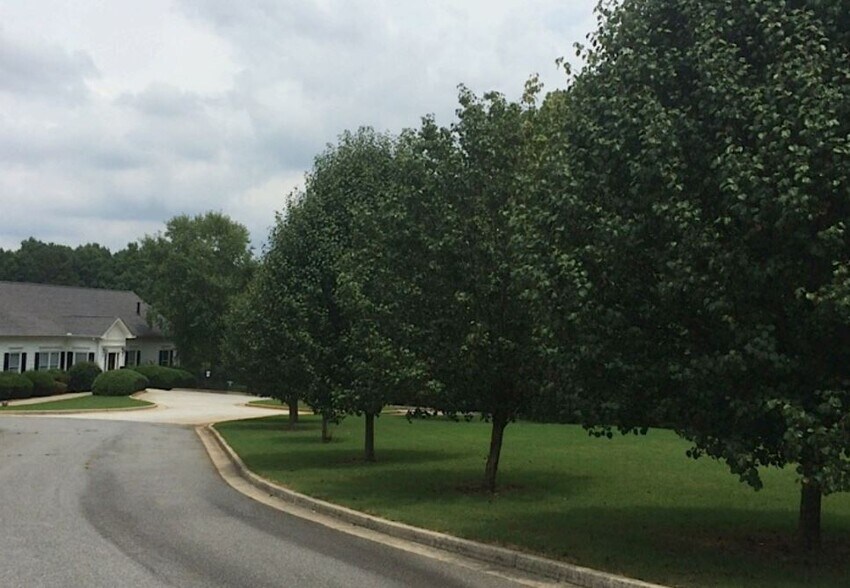 More Photos Of 2084 McGee Rd, Snellville Swimming Pool For Sale