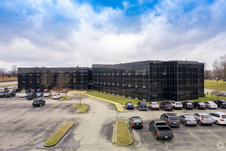 More Photos Of 10200 Linn Station Rd, Louisville Office For Lease