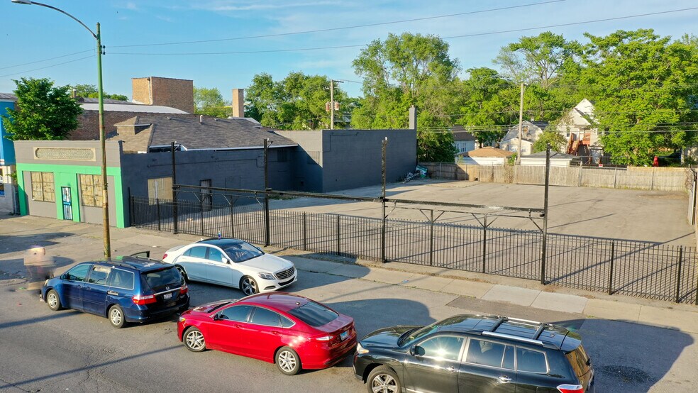More Photos Of 6743-6753 S Western Ave, Chicago Auto Dealership For Lease