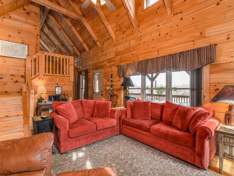 More Photos Of 242 Barkwells Ln, Mills River Hotel For Sale