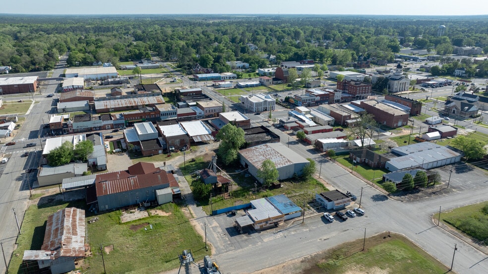 More Photos Of 68 First st, Hawkinsville Warehouse For Sale