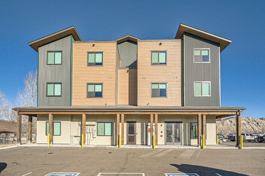 More Photos Of 700 Red Table dr, Gypsum Multifamily For Sale