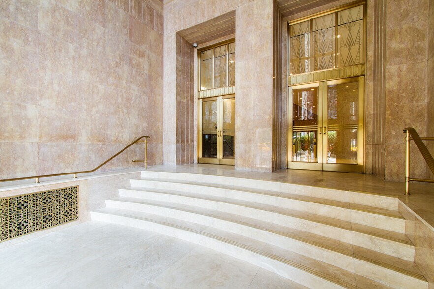 More Photos Of 120 Wall St, New York Office For Lease