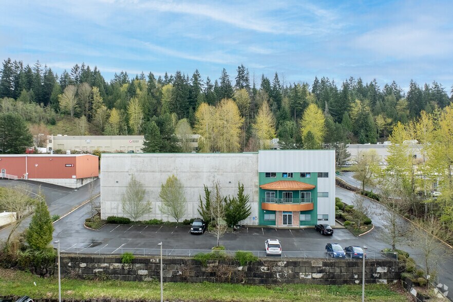 More Photos Of 19180 144th Ave NE, Woodinville Distribution For Sale