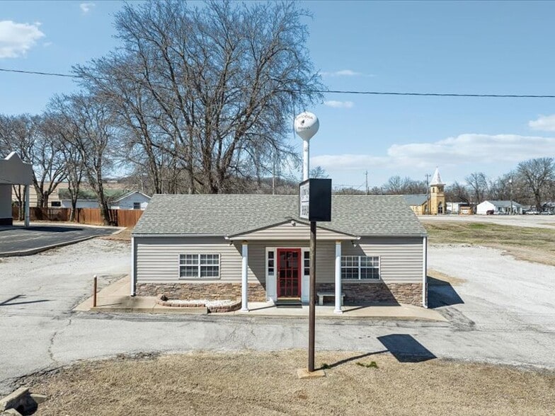 More Photos Of 1830 N Highway 66, Catoosa Freestanding For Sale